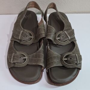 Sofft Adalia Women  Embossed Leather Sandals